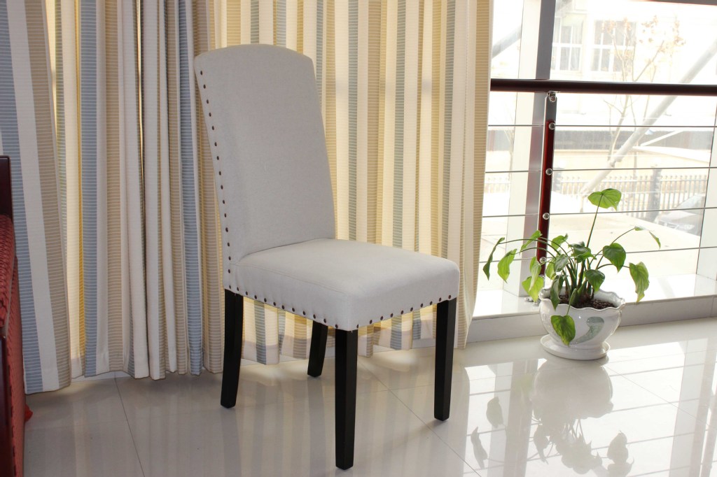 安吉餐椅 融合時尚設(shè)計與實(shí)用本色的家居優(yōu)選